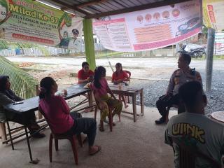 KAPOLSEK KEMUNING TURUN LANGSUNG LAKUKAN COOLLING SYSTEM DENGAN DDS KE DESA LUBUK BESAR